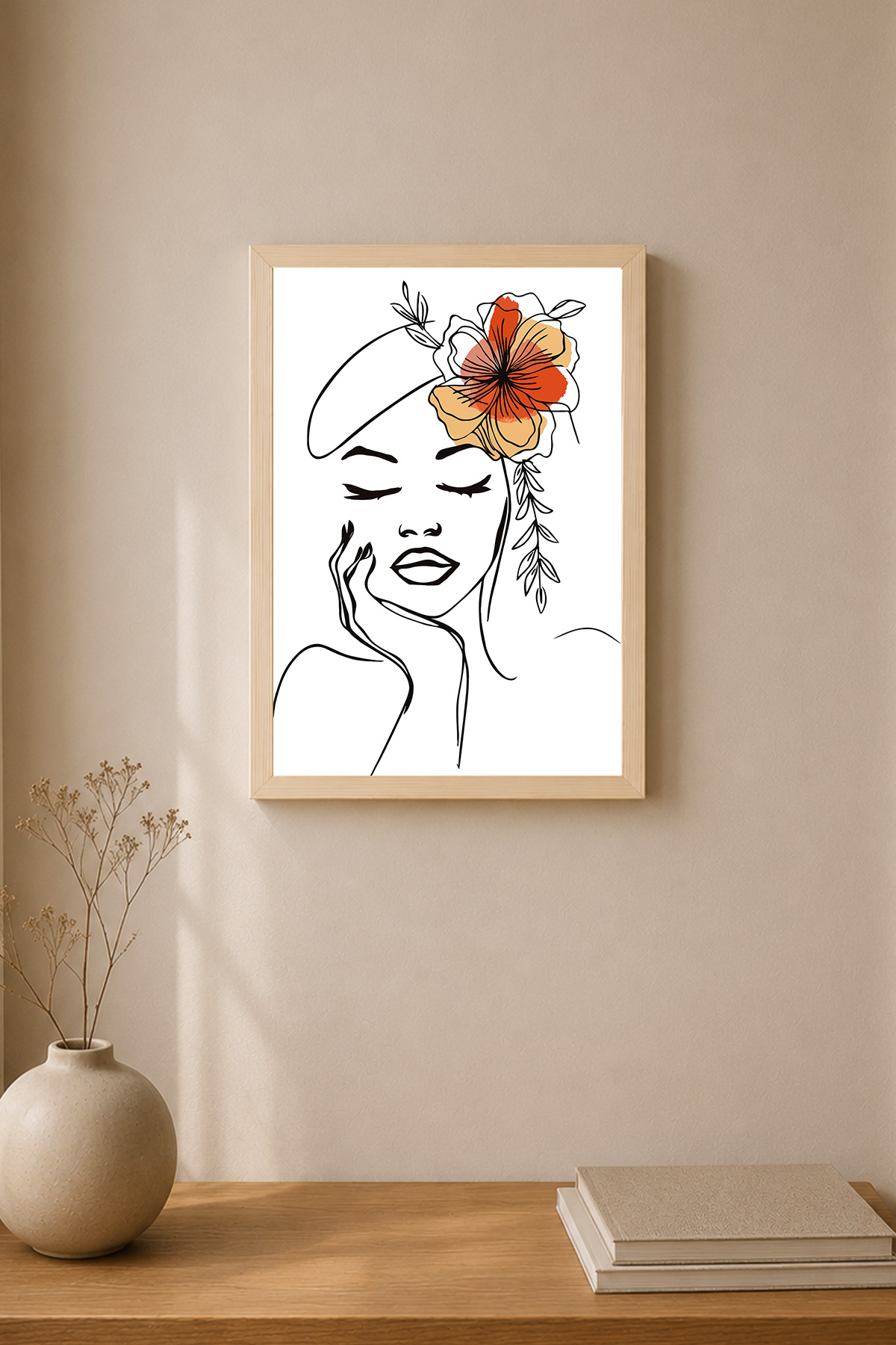 Minimal Çiçekli Kadın Çizimi Ahşap Çerçeveli Poster